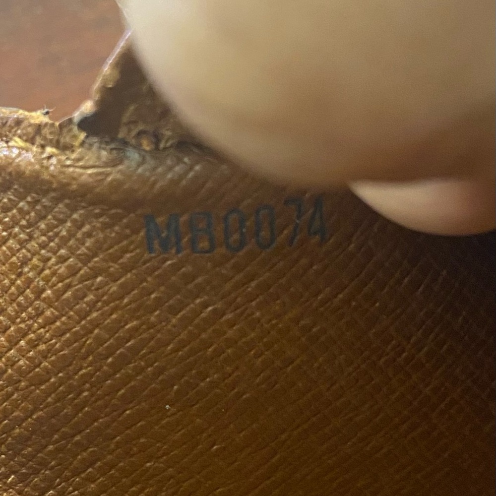 Louis Vuitton Brown Monogram Wallet - Picture 15 of 15